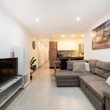 סיינט פול ביי Golden Flat In San Pawl-Hosted By Sweetstay מראה חיצוני תמונה