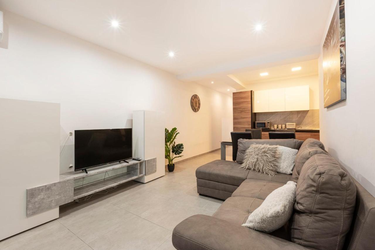 סיינט פול ביי Golden Flat In San Pawl-Hosted By Sweetstay מראה חיצוני תמונה